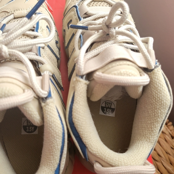 Nike Air More Uptempo gradeschool - Picture 3 of 7